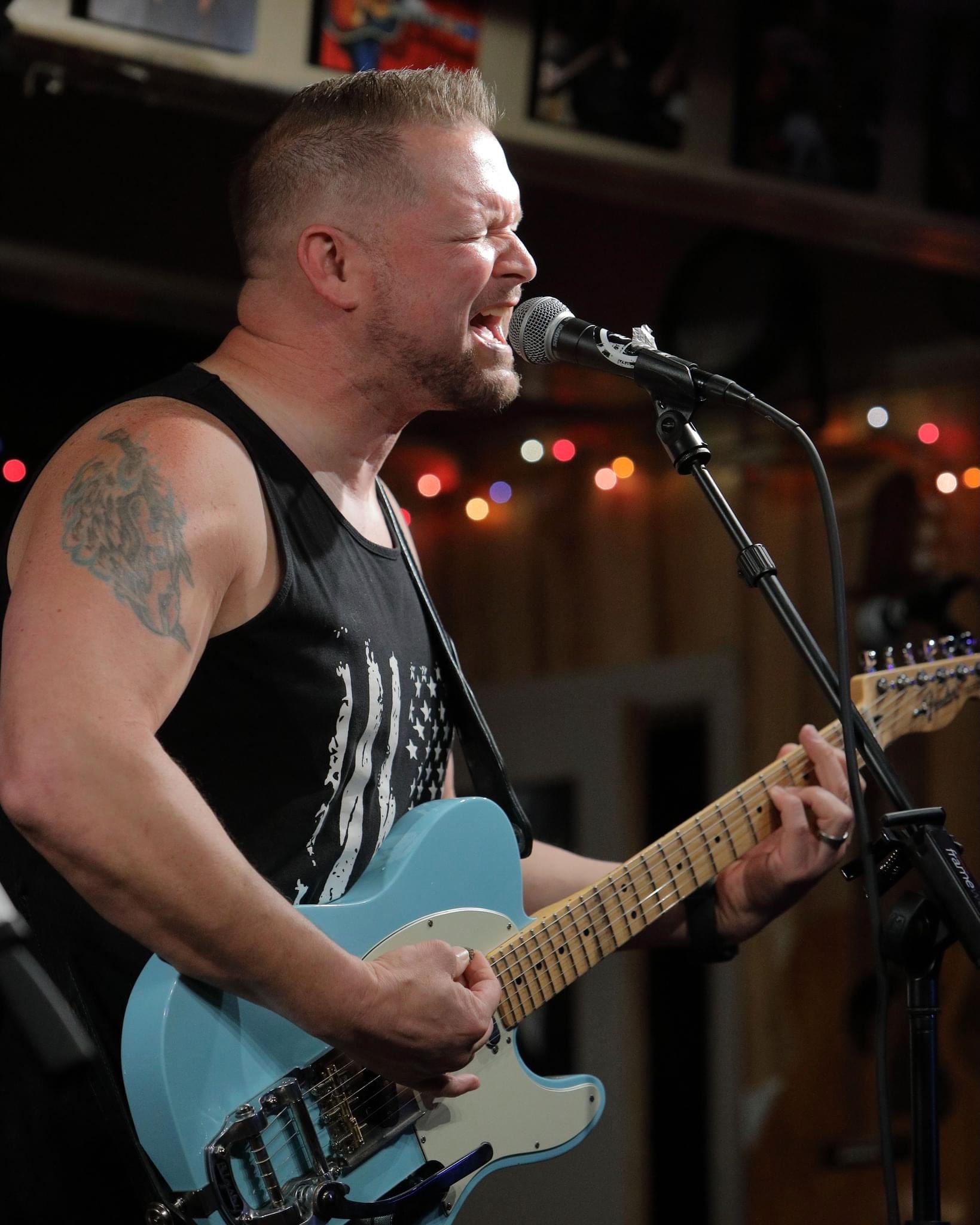 Joe Sims guitar solo